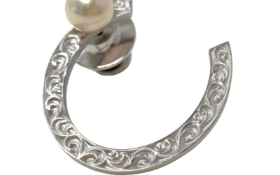 White Akoya Pearl Silver ‘Horseshoe’ Brooch Pin (B7)