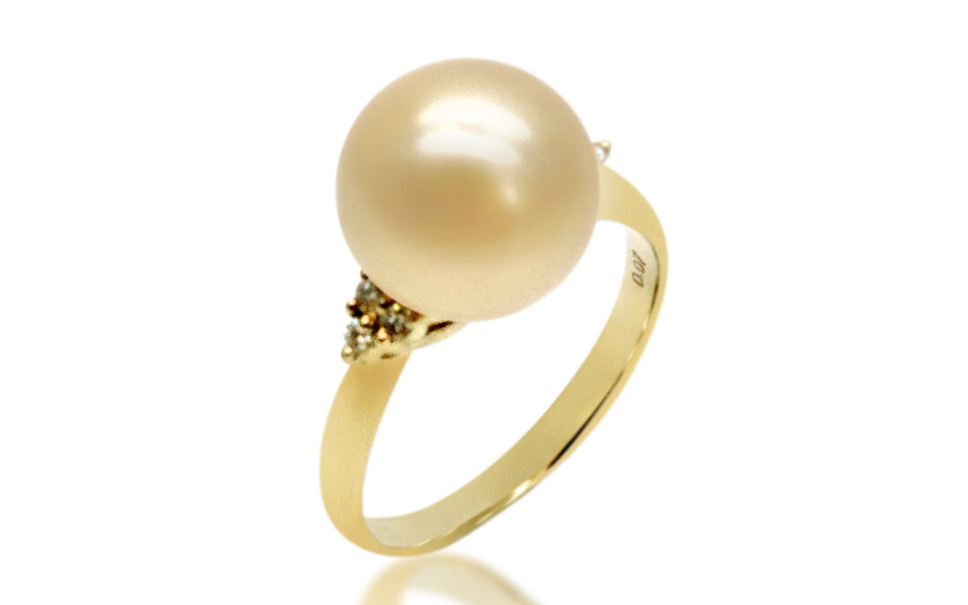 Gold South Pearl Gold Ring (R24)