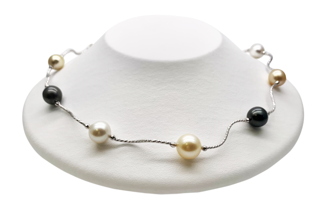 White Gold Black South Sea Pearl Necklace (N103)