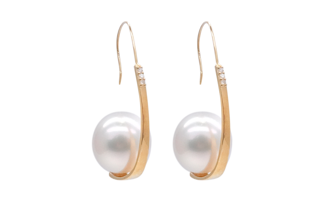 White South Sea Pearl Gold Diamond Earrings (E216)