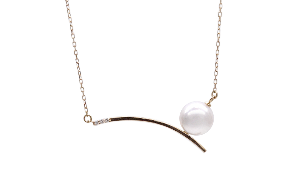 White Akoya Pearl Gold Diamond Pendant (P207)