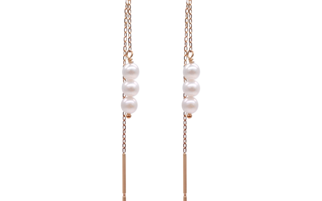 White Baby Akoya Pearl Gold Earrings (E225)