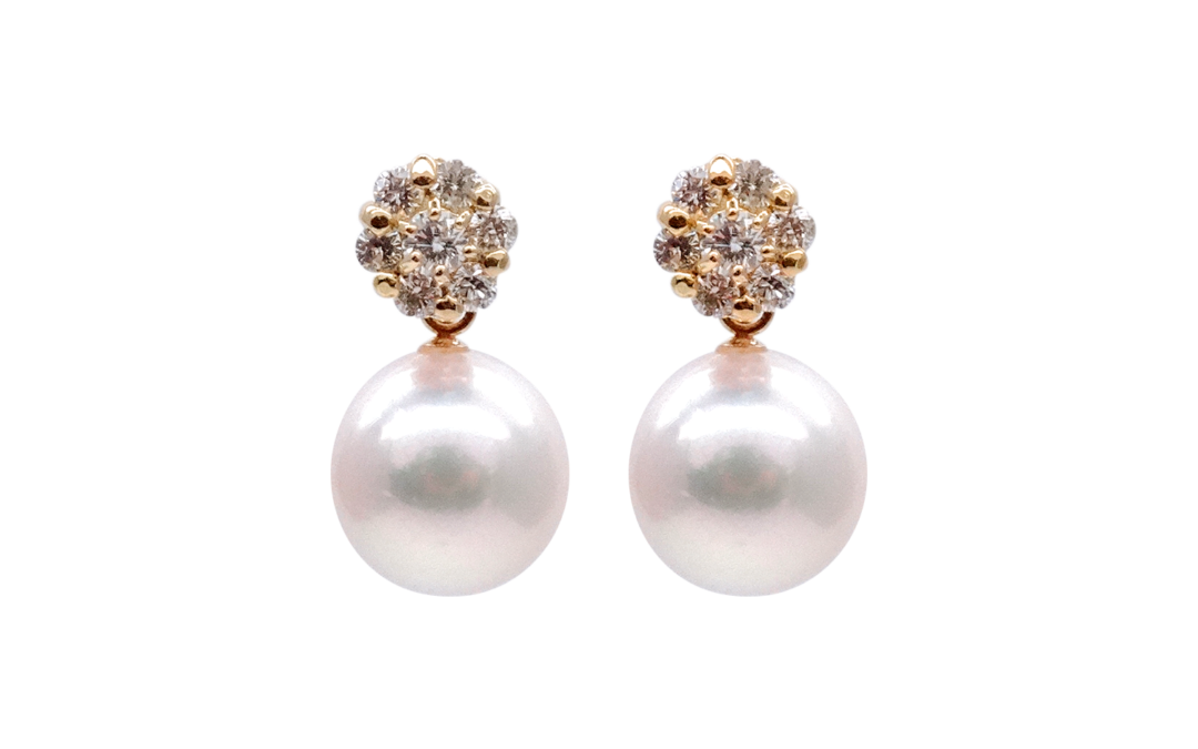 White Akoya Pearl Gold Diamond Earrings (E228)