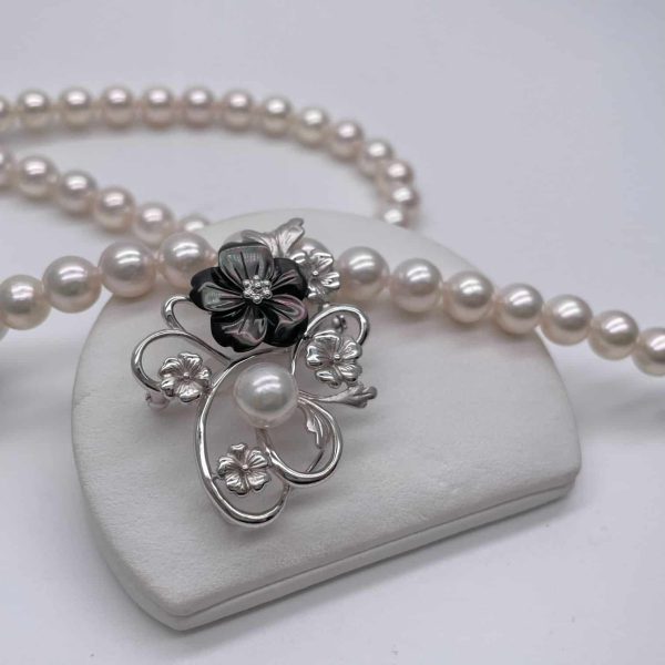 B52 Akoya Pearl Brooch