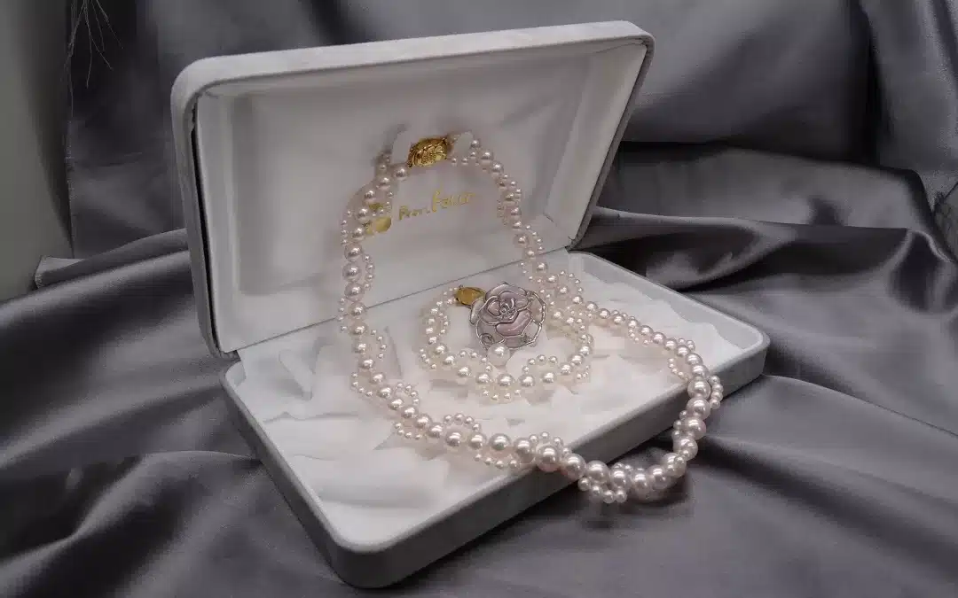 Discovering Timeless Elegance: Baby Akoya Pearls Shine in 2024’s Exquisite Jewelry Trends