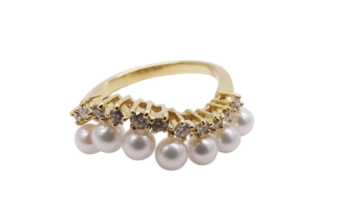 Crown K18 Gold Akoya Pearl With Diamond Ring (R67)